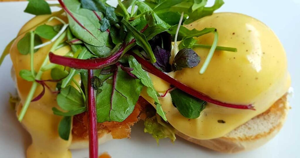 benny de salmón para desayunar